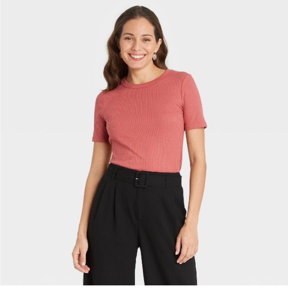 Ribbed short sleeve tshirt